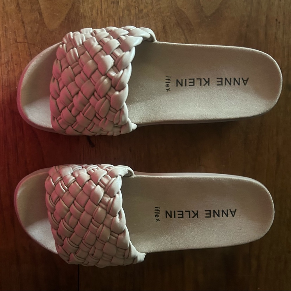 Anne Klein Cream Slide Sandals with Woven Detail